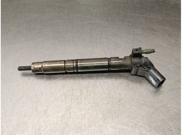 Recambio de inyector para audi q7 (4mb, 4mg, 4mq) sq7 tdi quattro referencia OEM IAM 057130277BE 0445118013