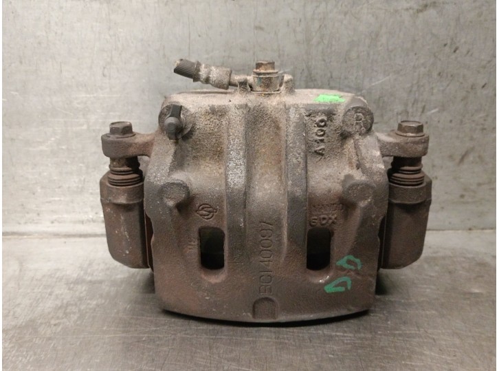 Recambio de pinza freno delantera derecha para ssangyong rodius i 2.7 xdi referencia OEM IAM 4814021100 4814021100 