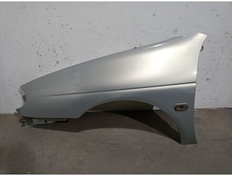 Recambio de aleta delantera izquierda para renault megane i coach (da0/1_) 1.4 16v (da0d, da1h, da0w, da10) referencia OEM IAM 7