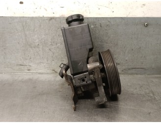 Recambio de bomba servodireccion para ssangyong rodius i 2.7 xdi referencia OEM IAM 6654602280 6654602280 NS5540647