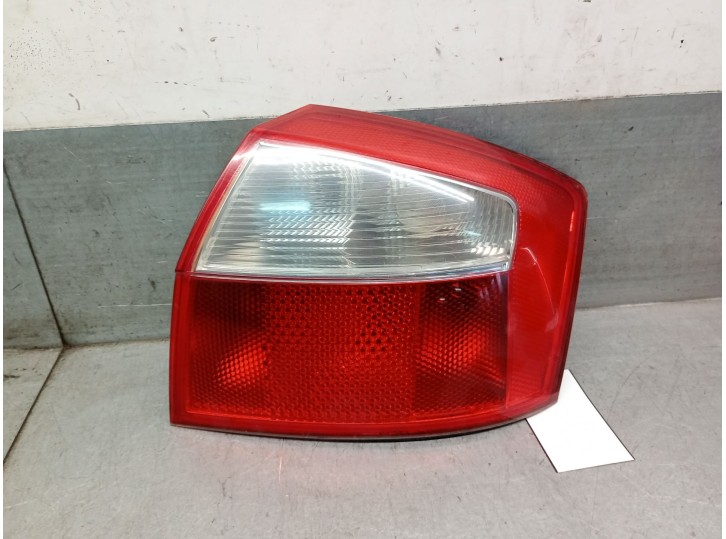 Recambio de piloto trasero derecho para audi a4 b6 (8e2) 1.9 tdi referencia OEM IAM 8E5945218 8E5945218 