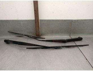 Recambio de brazo limpia delantero derecho para subaru forester (sh_) 2.0 d awd (shh) referencia OEM IAM 86532SC060 86532SC110 