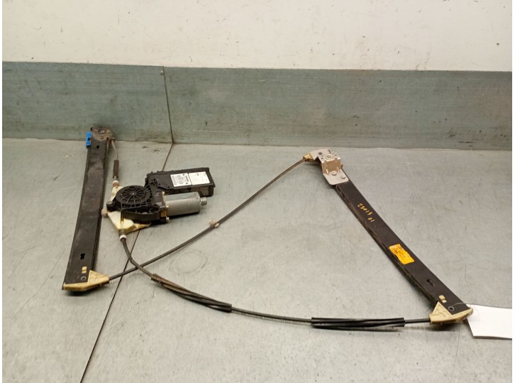 Recambio de elevalunas delantero izquierdo para audi a4 b6 (8e2) 1.9 tdi referencia OEM IAM 8E0837461 8E0837461C 