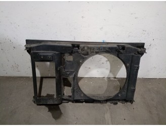 Recambio de calandra delantera de radiador para peugeot 307 sw (3h) 1.6 hdi 110 referencia OEM IAM 7104V2 7104V2 