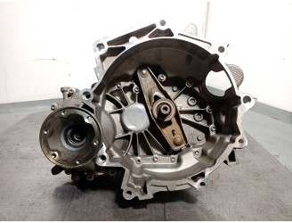 Recambio de caja cambios para skoda fabia iii station wagon (nj5) 1.2 tsi referencia OEM IAM PED 02T300049S 31PED24056