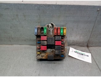 Recambio de caja reles / fusibles para fiat stilo (192_) 1.9 d multijet referencia OEM IAM 51781081 