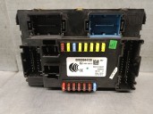 Recambio de caja reles / fusibles para jeep renegade suv (bu, b1, bv) 1.6 crd referencia OEM IAM 00520044120 00520044120 2848890