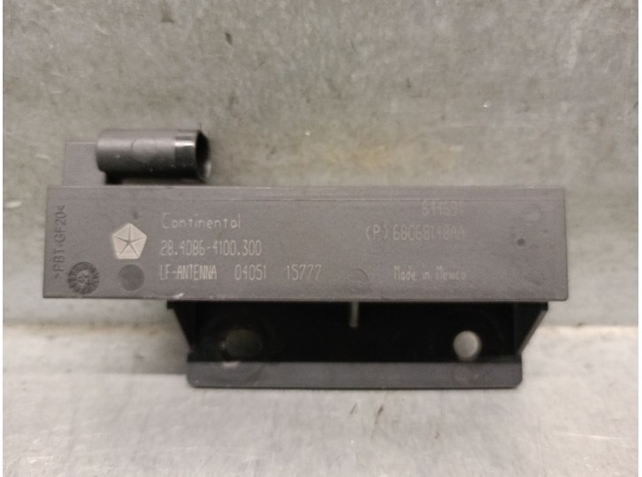 Replacement antenna for Jeep Renegade SUV (BU, B1, BV) 1.6 CRD OEM IAM reference 68068148AA 68068148AA 
