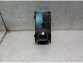 Recambio de mando elevalunas trasero izquierdo para kia sportage v (nq5) 1.6 t-gdi mhev referencia OEM IAM 93581R2000 93581R2000