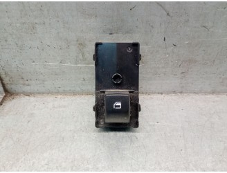 Recambio de mando elevalunas trasero derecho para kia sportage v (nq5) 1.6 t-gdi mhev referencia OEM IAM 93581R2000 93581R2000 