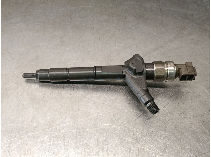 Recambio de inyector para nissan x-trail i (t30) 2.2 dci referencia OEM IAM AW402AW4 