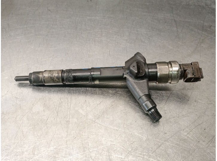 Recambio de inyector para nissan x-trail i (t30) 2.2 dci referencia OEM IAM AW402AW4 