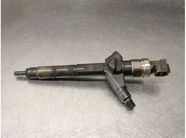 Recambio de inyector para nissan x-trail i (t30) 2.2 dci referencia OEM IAM AW402AW4 