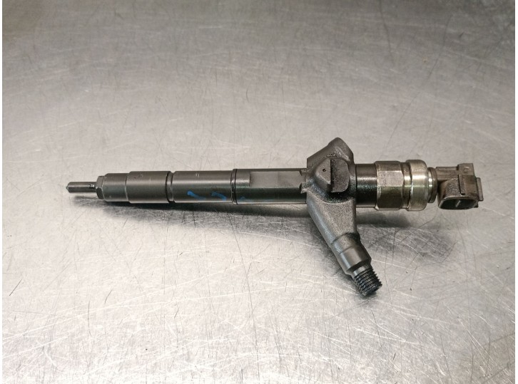 Recambio de inyector para nissan x-trail i (t30) 2.2 dci referencia OEM IAM AW402AW4 