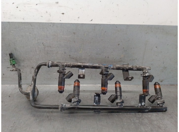 Recambio de rampa inyectora para chrysler 300m (lr) 2.7 v6 24v referencia OEM IAM 5011543AB 5011543AB 