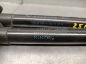 Recambio de amortiguadores maletero / porton para jeep renegade suv (bu, b1, bv) 1.6 crd referencia OEM IAM 00520176510 68269468