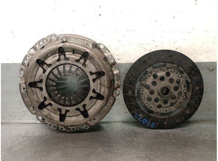 Recambio de kit embrague para nissan x-trail i (t30) 2.2 dci referencia OEM IAM 30210EQ010 30210EQ010 