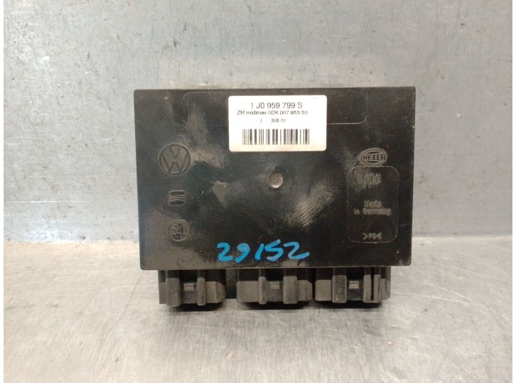 Replacement comfort module for Seat Leon (1M1) 1.6 16V OEM IAM reference 1J0959799S 5DK00795350