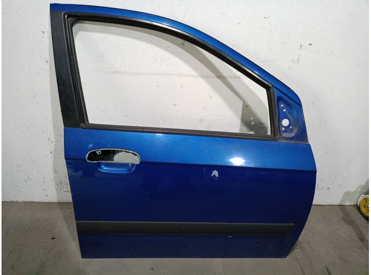 Recambio de puerta delantera derecha para hyundai getz (tb) 1.5 crdi referencia OEM IAM 760041C020 760041C020 