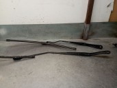 Recambio de brazo limpia delantero derecho para renault clio v (b7_) 1.0 tce 100 (b7mt) referencia OEM IAM 288865010R 