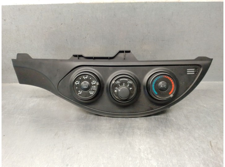 Recambio de mando calefaccion / aire acondicionado para toyota yaris (_p13_) 1.0 (ksp130_) referencia OEM IAM 554060D390 554060D