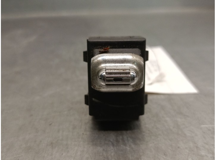 Recambio de mando elevalunas delantero derecho para chrysler 300m (lr) 2.7 v6 24v referencia OEM IAM 4760978AA 4760978AA 