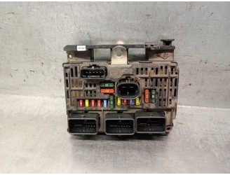 Recambio de caja reles / fusibles para peugeot 307 (3a/c) 1.6 hdi referencia OEM IAM 9657718780 
