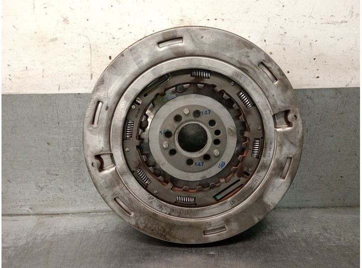 Recambio de volante motor para mg mg hs (as23) 1.5 t (sas23) referencia OEM IAM 10204324 