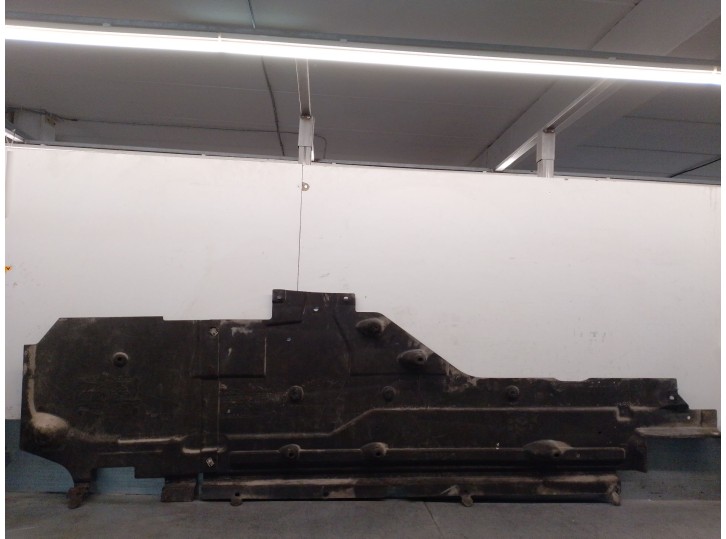 Recambio de cubrecarter para jaguar xe (x760) 2.0 d referencia OEM IAM GX73104C20AD T4A1014 