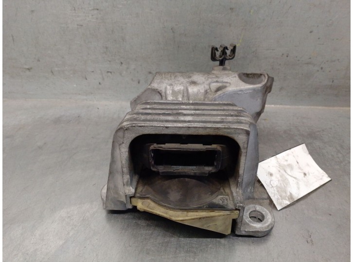 Recambio de soporte motor derecho para renault megane iii coupé (dz0/1_) 1.4 tce (dz0f, dz1v) referencia OEM IAM 112100017R 1121
