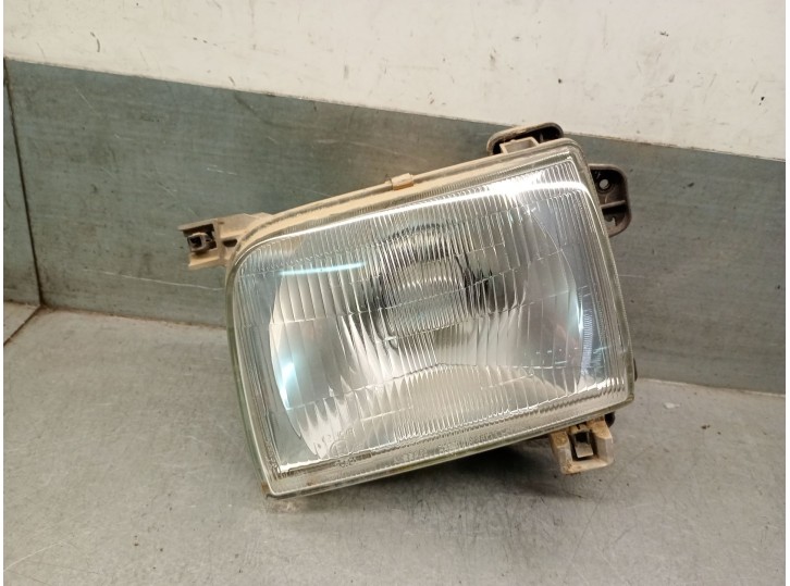 Recambio de faro izquierdo para nissan pick up (d22) 2.5 td 4wd referencia OEM IAM 260603S225 260603S225 