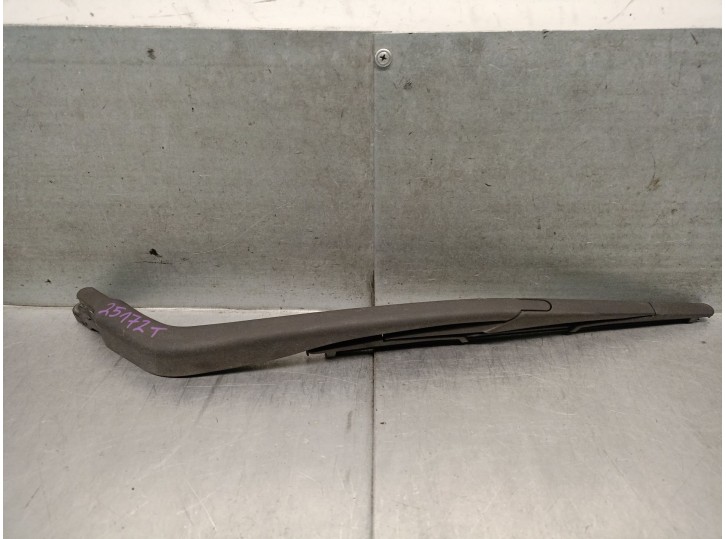 Recambio de brazo limpia trasero para toyota yaris (_p9_) 1.3 vvt-i (scp90_) referencia OEM IAM 852410D020 852410D020 