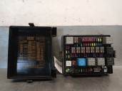Recambio de caja reles / fusibles para ssangyong rodius i 2.7 xdi referencia OEM IAM 8234021121 