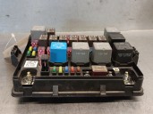 Recambio de caja reles / fusibles para ssangyong rodius i 2.7 xdi referencia OEM IAM 8234021121 