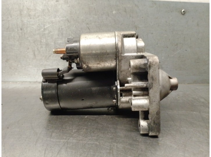 Recambio de motor arranque para audi a4 b5 (8d2) 1.8 referencia OEM IAM REC60151080 078911023D 