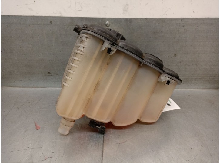 Recambio de deposito expansion para jaguar xe (x760) 2.0 d referencia OEM IAM HX738A080AA T2H19682 