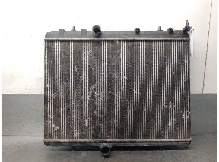 Recambio de radiador agua para peugeot 307 (3a/c) 1.6 hdi referencia OEM IAM 9645586780 1330W2 