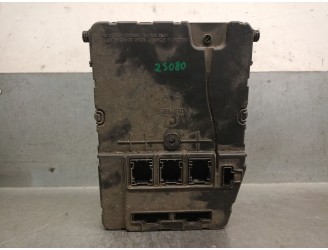 Recambio de caja reles / fusibles para renault megane ii coupé-cabriolet (em0/1_) 2.0 dci referencia OEM IAM 8200780021 