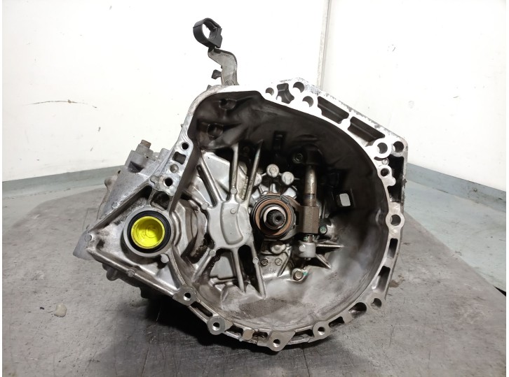 Recambio de caja cambios para toyota yaris (_p9_) 1.3 vvt-i (scp90_) referencia OEM IAM 60305639 3030052420 