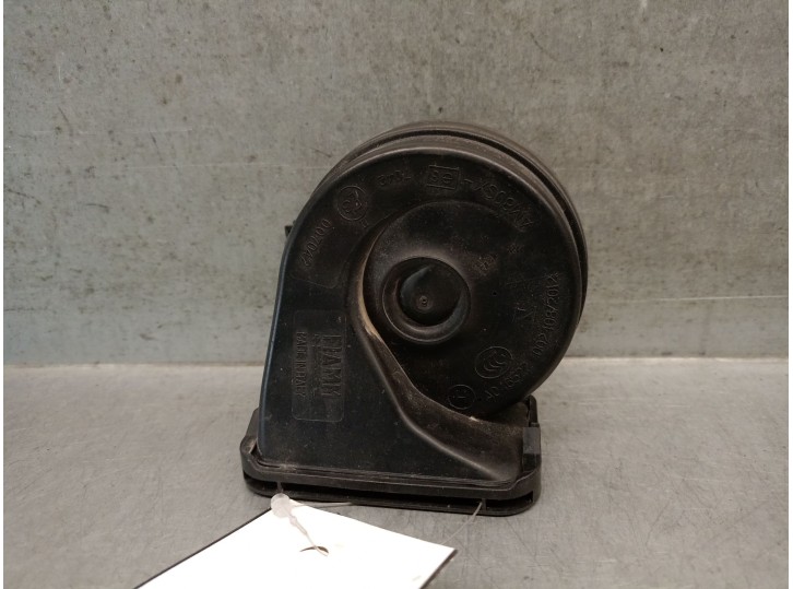 Recambio de claxon para jaguar xe (x760) 2.0 d referencia OEM IAM GX7313801AB T2H36396 