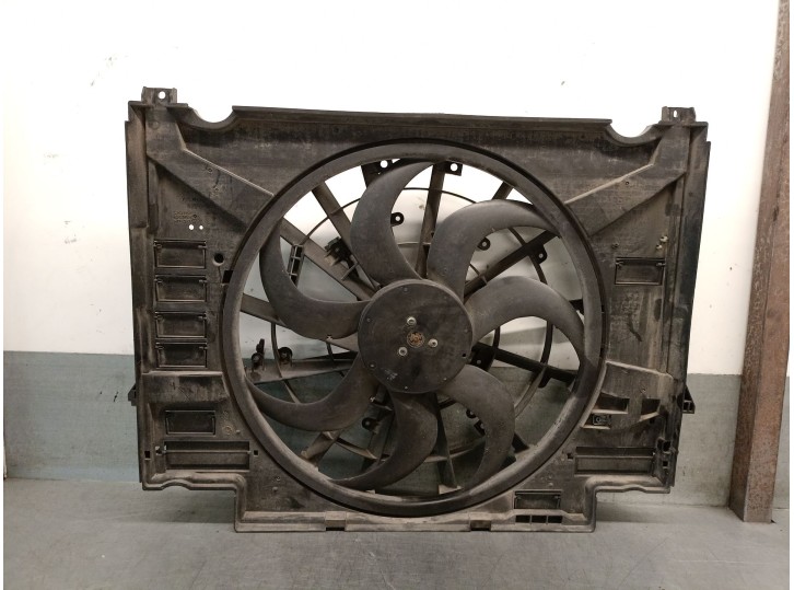 Recambio de electroventilador para jaguar f-pace (x761) 2.0 td4 awd referencia OEM IAM HK38C607AE T4A3311 