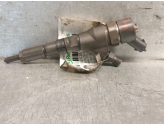 Recambio de inyector para citroën xsara picasso (n68) 2.0 hdi referencia OEM IAM 9637536080 9637536080 0445110044