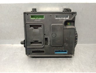 Recambio de caja reles / fusibles para renault megane iii hatchback (bz0/1_, b3_) 1.2 tce (bz2b, bz11) referencia OEM IAM 284B18