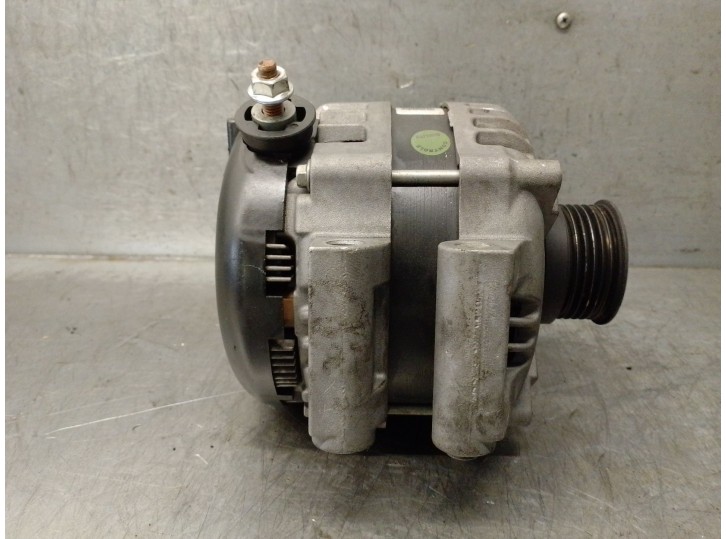 Recambio de alternador para chrysler grand voyager v (rt) 2.8 crd referencia OEM IAM 1042106090 4727866AB 