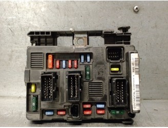 Recambio de caja reles / fusibles para citroën c5 i (dc_) 2.0 hdi (dcrhzb, dcrhze) referencia OEM IAM 9650618280 