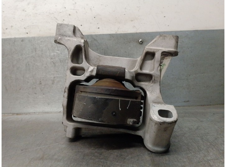 Recambio de soporte motor derecho para mazda 6 sedán (gj, gl) 2.2 d (gj2fp) referencia OEM IAM KE6439060 KE6439060 
