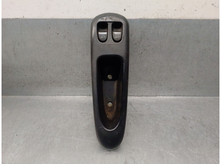 Recambio de mando elevalunas delantero izquierdo para alfa romeo 156 sportwagon (932_) 1.9 jtd (932b2) referencia OEM IAM 156016