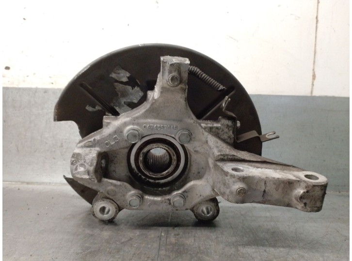 Recambio de mangueta delantera izquierda para chrysler grand voyager v (rt) 2.8 crd referencia OEM IAM 04743579AB 4743569AC 