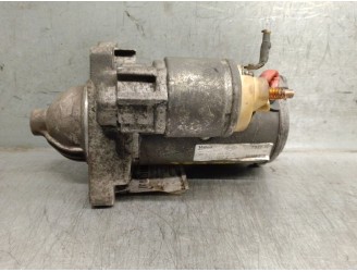 Recambio de motor arranque para renault master iii furgon ma / fm9t / myb23061a3t0 2.3 diesel referencia OEM IAM 233002654R 2330