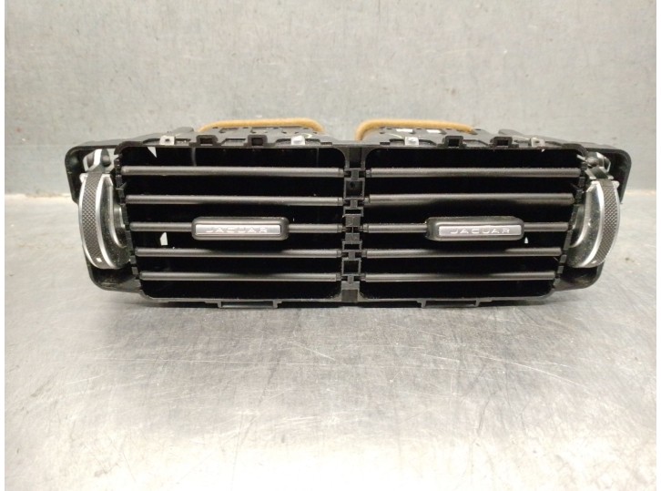 Recambio de aireador para jaguar f-pace (x761) 2.0 td4 awd referencia OEM IAM GX63014A22A T2H3069 